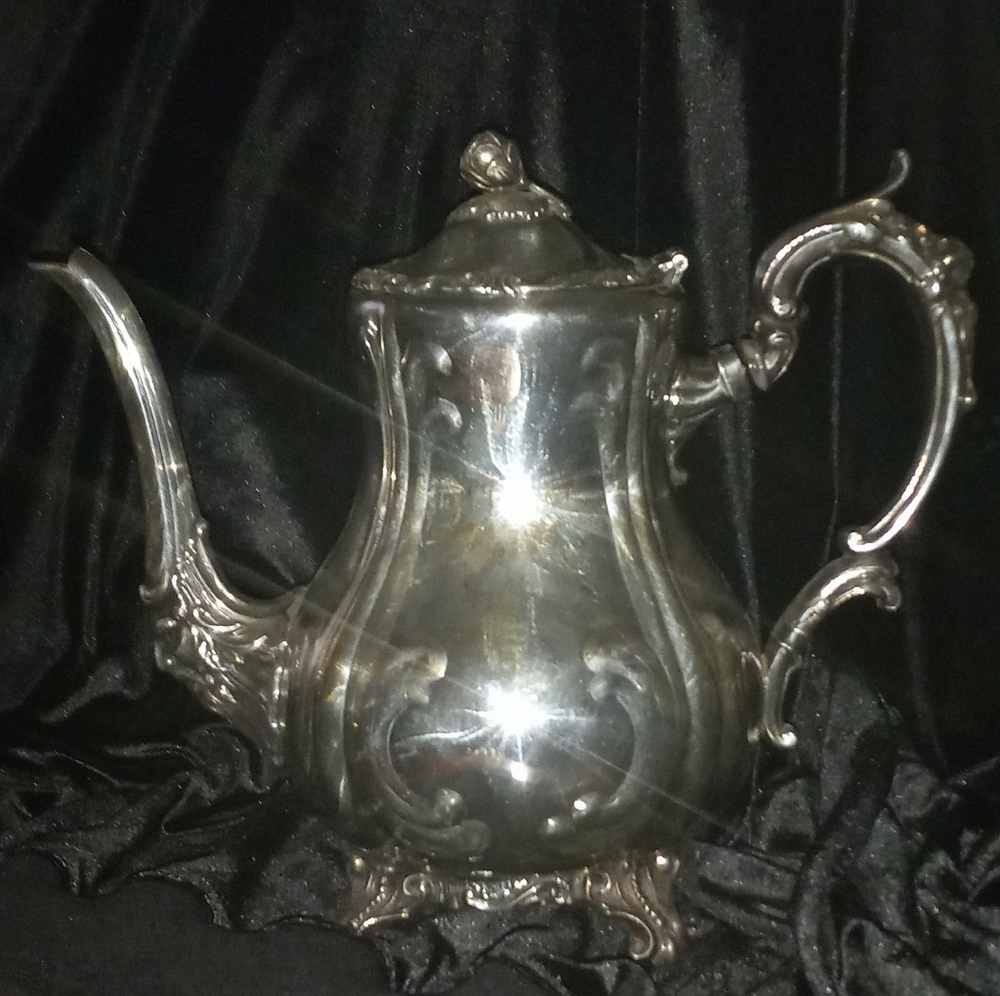 🤑Silver Tea Pot